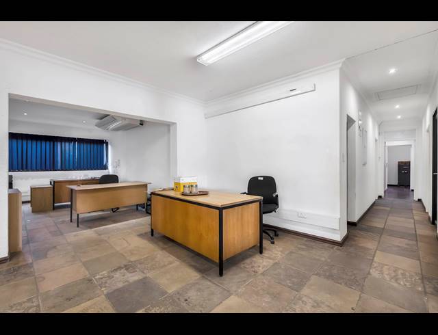 8 BEDROOM HOUSE FOR SALE IN WENDYWOOD